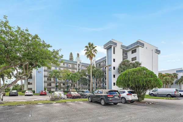 4700 Lucerne Lakes Blvd W #306, Lake Worth, FL 33467