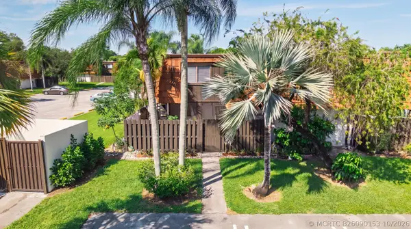 2185 White Pine Circle #C, Greenacres, FL 33415