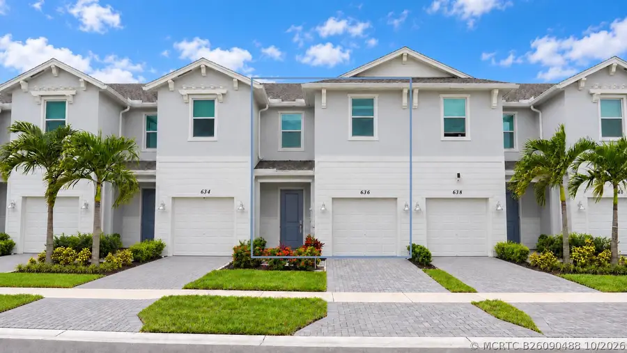 636 SE Lake Falls Street, Port Saint Lucie, FL 34984 - #2