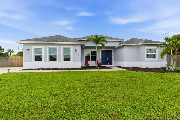 296 SW Millard Drive, Port St Lucie, FL 34953