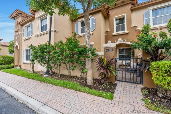 6515 Diamond Springs Terrace #2402, West Palm Beach, FL 33411