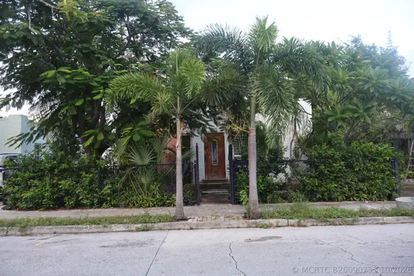 607 El Vedado, West Palm Beach, FL 33405