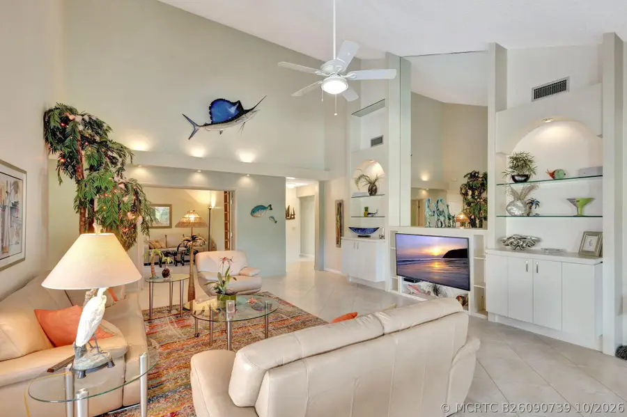 2624 Mohawk Circle, West Palm Beach, FL 33409 - #3