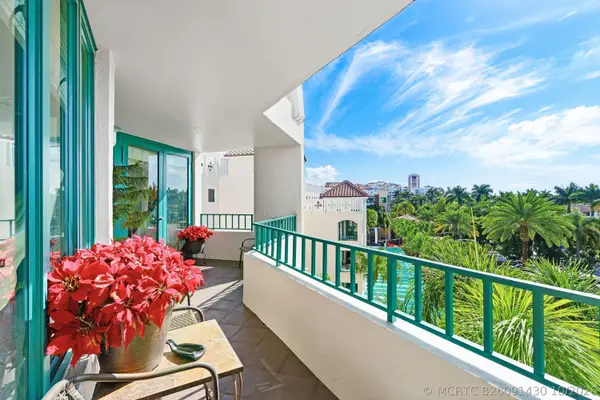 100 SE 5th Avenue #PH14, Boca Raton, FL 33432