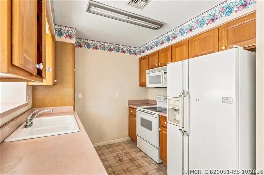 Address Withheld By Seller, Vero Beach, FL 32960 - #2