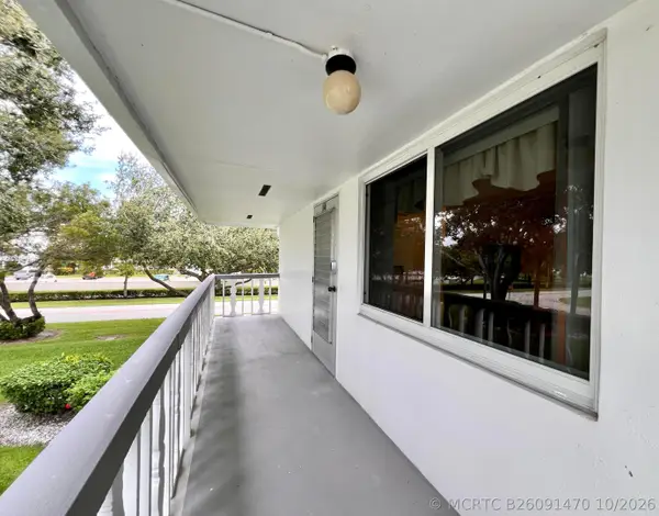 14 Bedford A #14, West Palm Beach, FL 33417