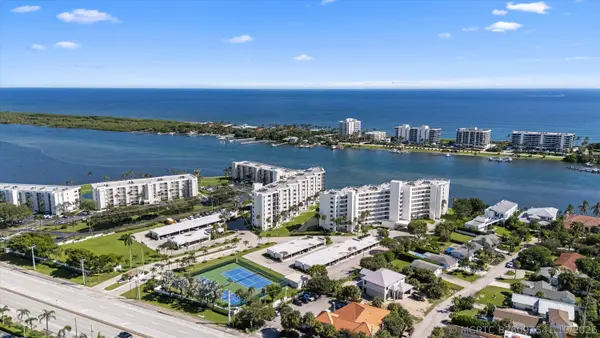 19800 Sandpointe Bay Drive #807, Tequesta, FL 33469