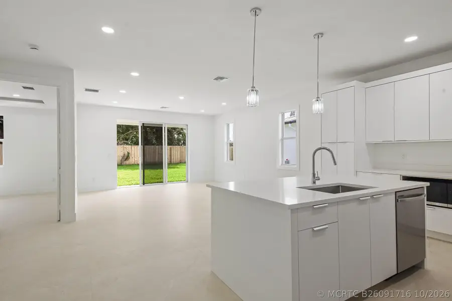 4606 Hibiscus Avenue, West Palm Beach, FL 33417 - #3