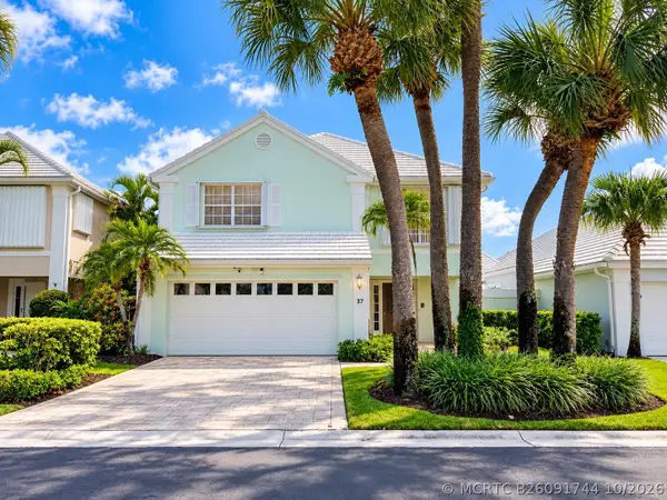 37 Dorchester Circle, Palm Beach Gardens, FL 33418