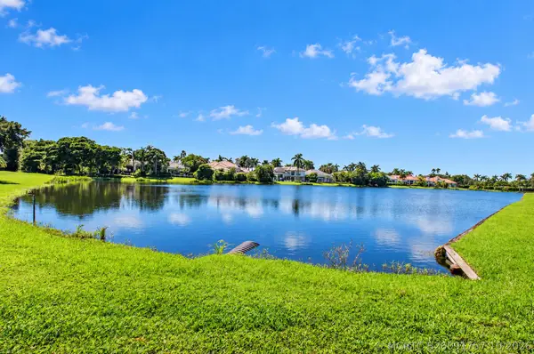 3528 NW Clubside Circle, Boca Raton, FL 33496