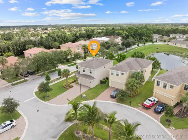 1301 NW Fiorenza Court, Port St Lucie, FL 34986