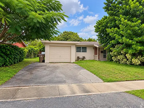 1025 SE 14th Street, Deerfield Beach, FL 33441