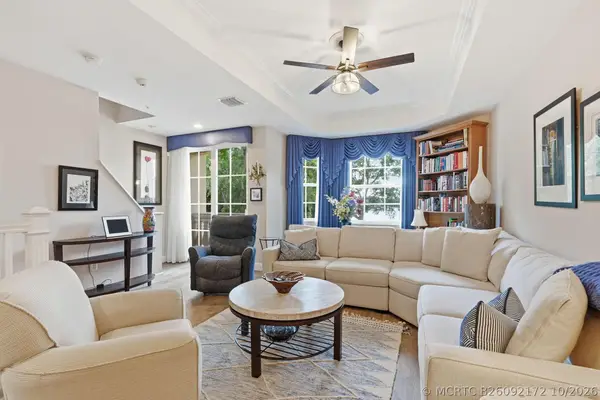 11796 Valencia Gardens Avenue, Palm Beach Gardens, FL 33410