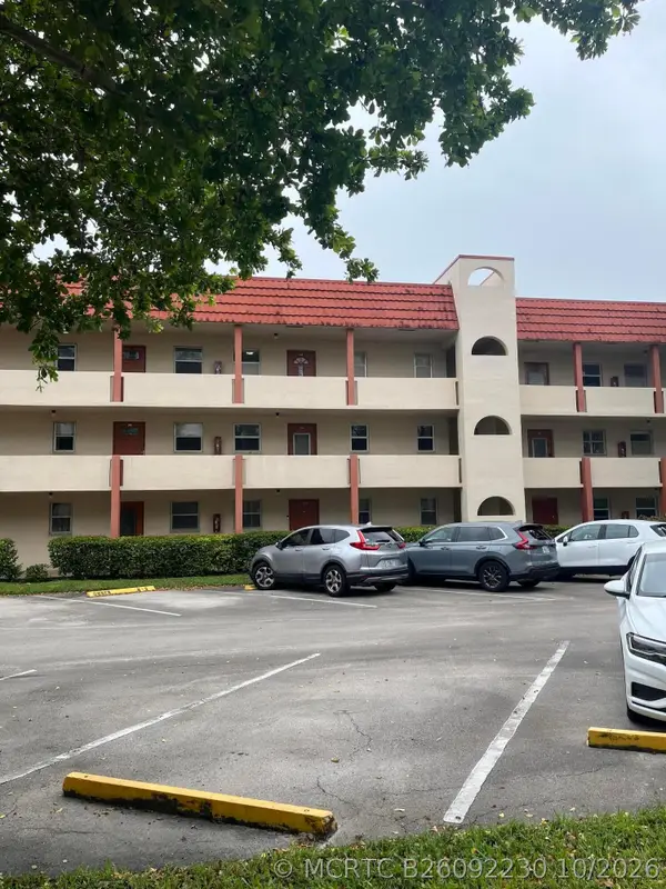 2600 Sunrise Lakes Drive W #204, Sunrise, FL 33322