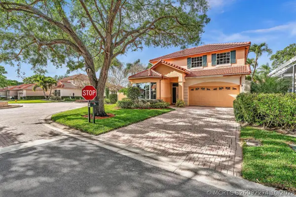 36 Monterey Pointe Drive, Palm Beach Gardens, FL 33418