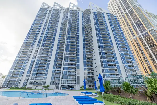17555 Collins Avenue #2305, Sunny Isles Beach, FL 33160