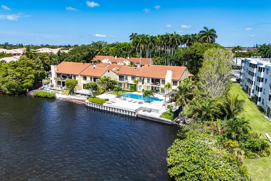 16 Via Lago, Boynton Beach, FL 33435 - #2