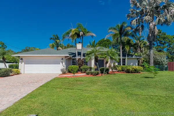 6449 NW Regal Circle, Port St Lucie, FL 34983