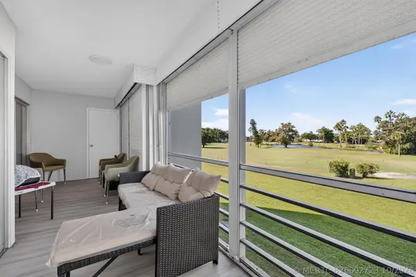 3871 Via Poinciana #202, Lake Worth, FL 33467