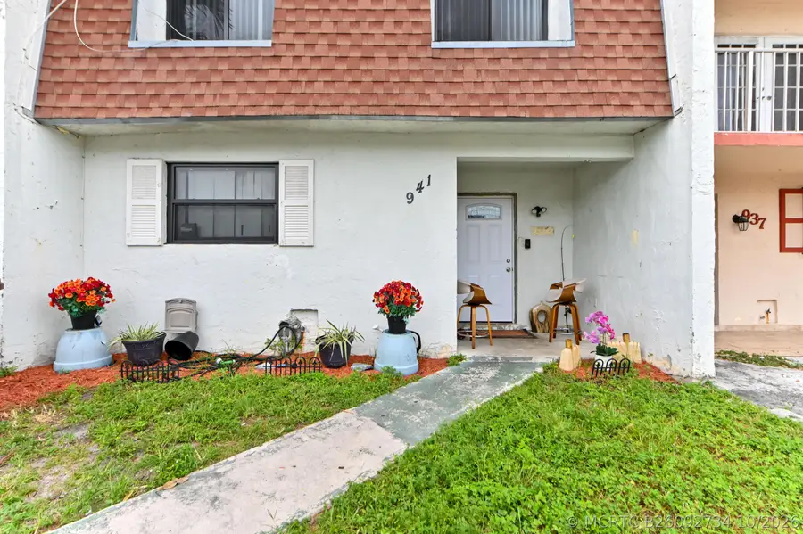 941 W 80th Place, Hialeah, FL 33014 - #2
