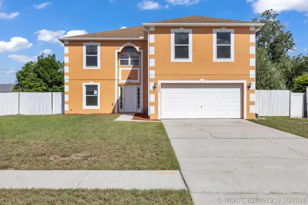 2824 E Corrigan Drive, Deltona, FL 32738