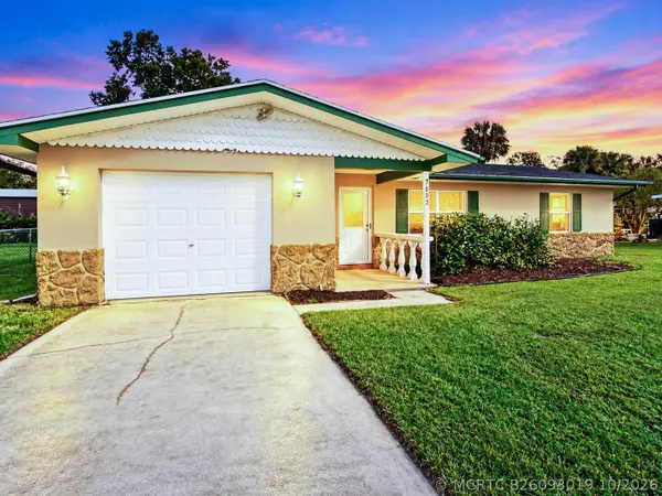7802 Santana Avenue, Fort Pierce, FL 34951