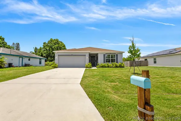 2202 SE Trillo Street, Port St Lucie, FL 34952