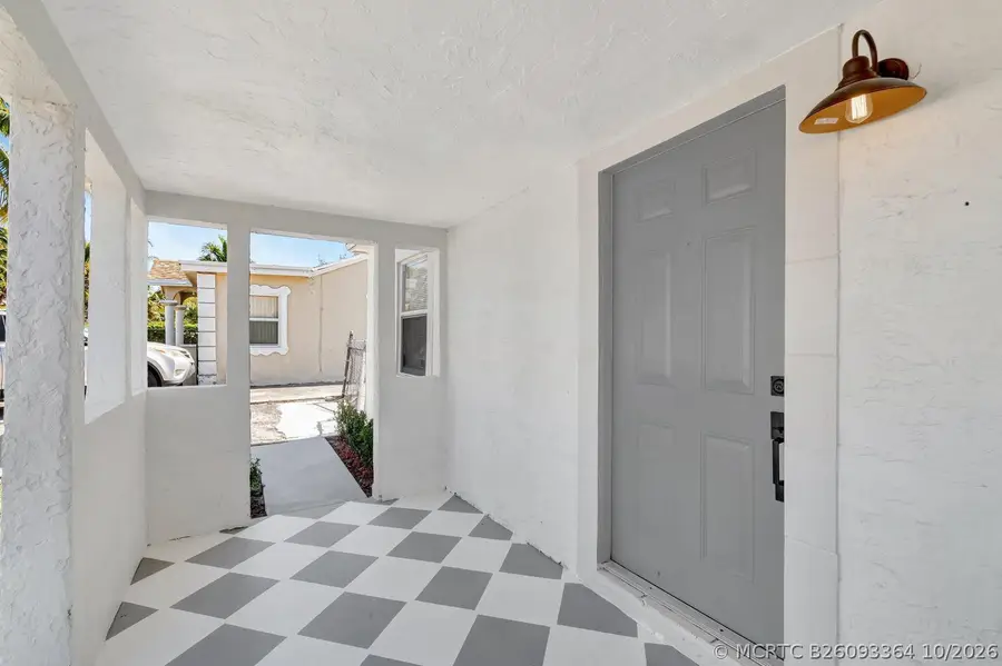 950 29th Street, West Palm Beach, FL 33407 - #2