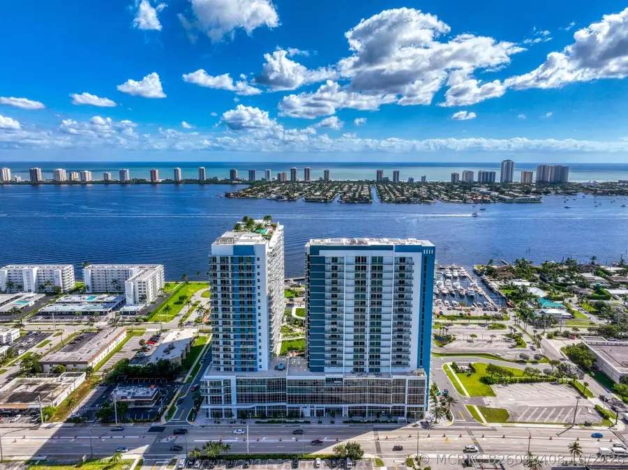 220 Lake Shore Drive #1207, West Palm Beach, FL 33403 - #3
