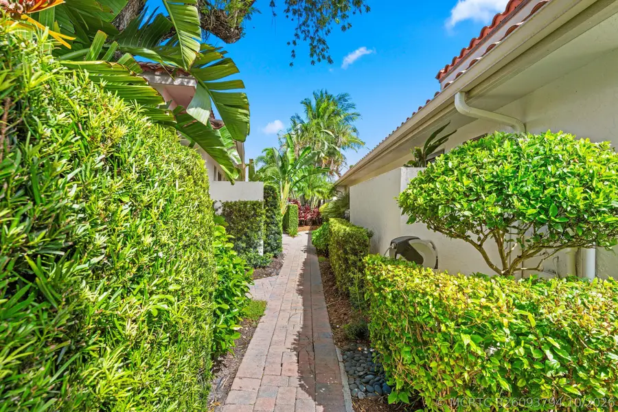 2552 Sheltingham Drive, Wellington, FL 33414 - #2