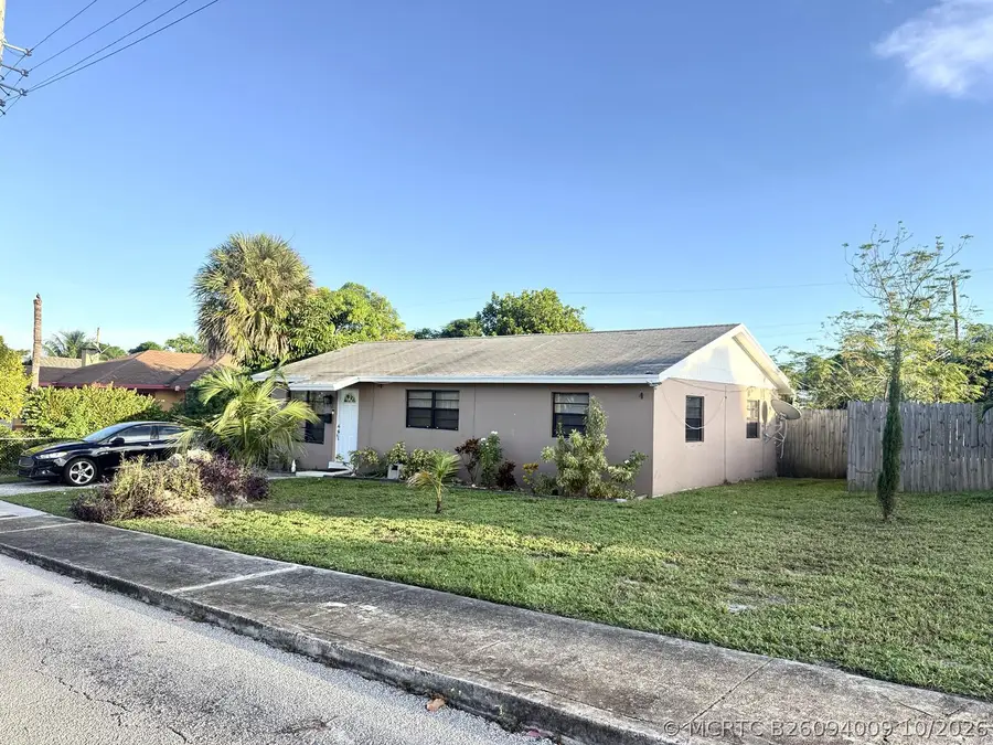 828 Bradley Street, West Palm Beach, FL 33405 - #2