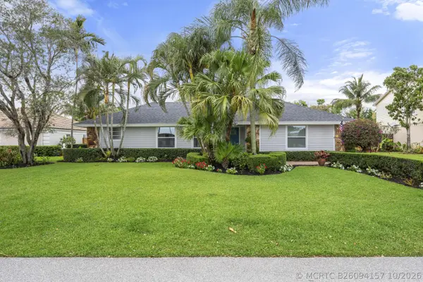 10 SE Splitrail Circle, Jupiter, FL 33469