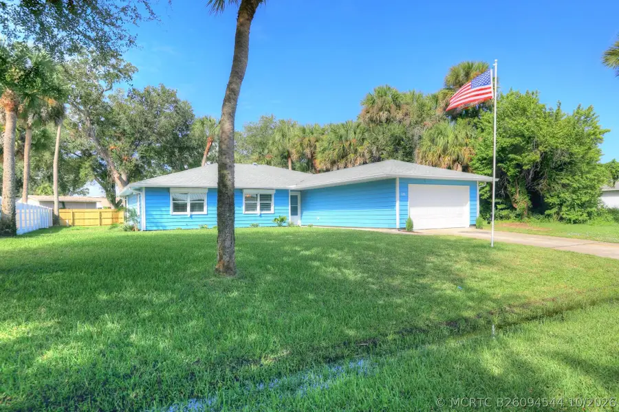 1090 George Street, Sebastian, FL 32958 - #2