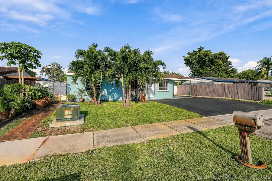 1761 SW 50th Avenue, Fort Lauderdale, FL 33317 - #2