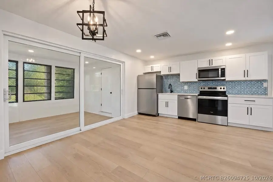 2010 Avenue H, Riviera Beach, FL 33404 - #2