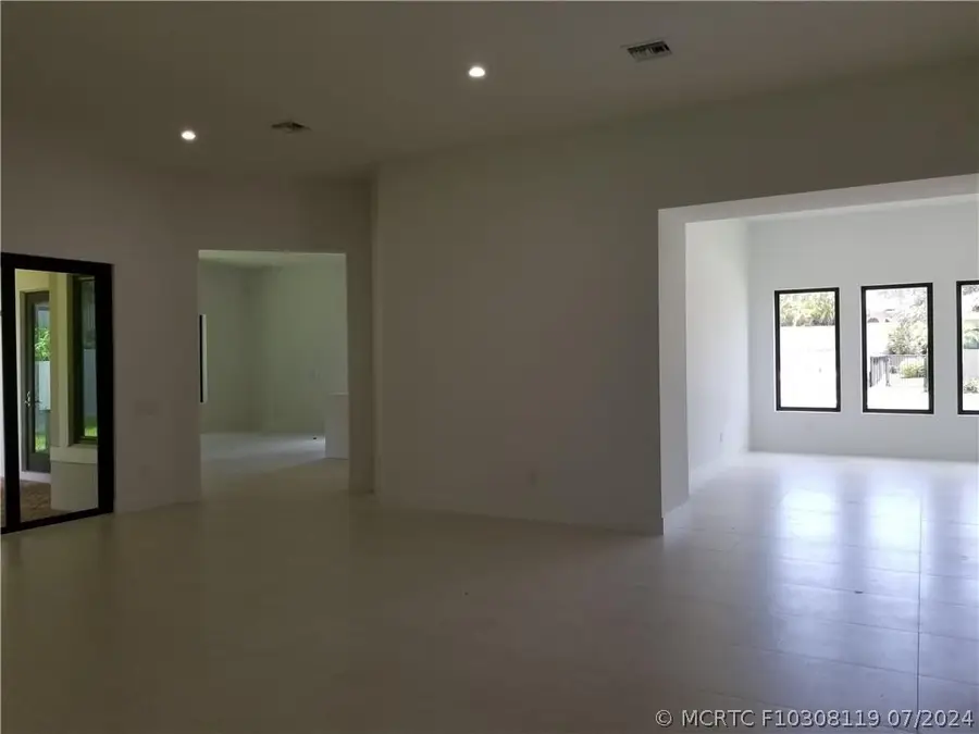 5786 Ashwood Circle, Fort Lauderdale, FL 33312 - #3