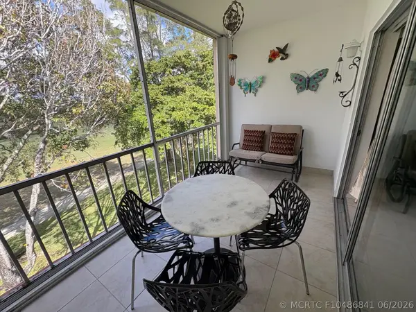 1055 Country Club Drive #404, Margate, FL 33063