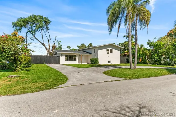 1215 NE 200th Street, Miami, FL 33179