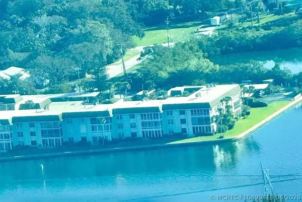 200 Greytwig Road #213, Vero Beach, FL 32963