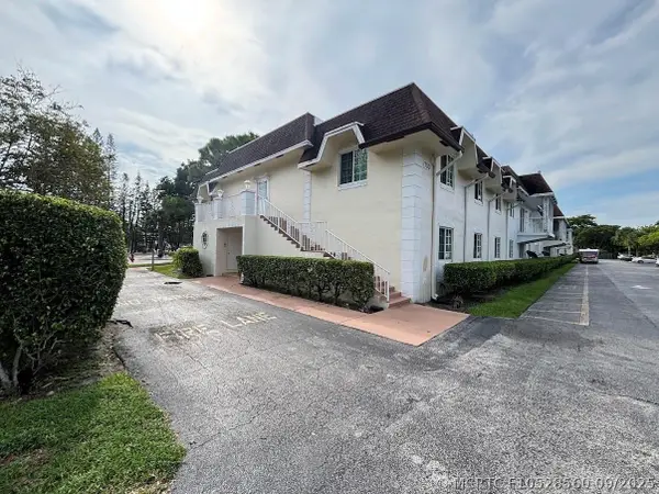 700 SE 2nd Avenue #409, Deerfield Beach, FL 33441