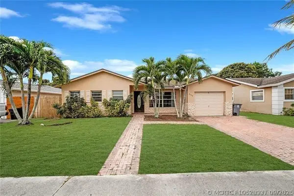 9728 SW 3rd Street, Boca Raton, FL 33428