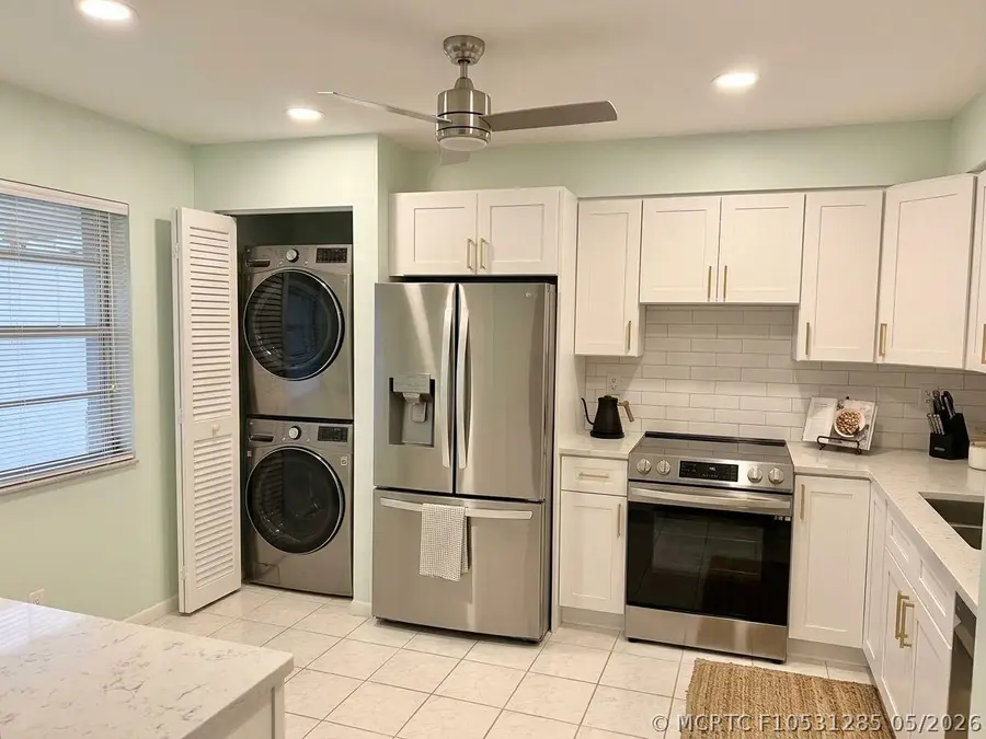 1101 Colony Point Circle #220, Pembroke Pines, FL 33026 - #3