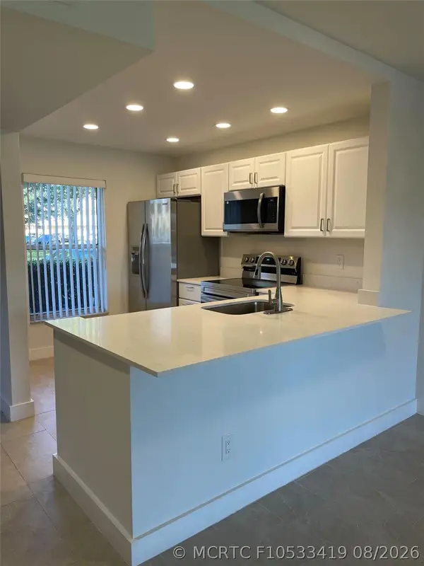 5890 NW 64th Avenue #103, Fort Lauderdale, FL 33319