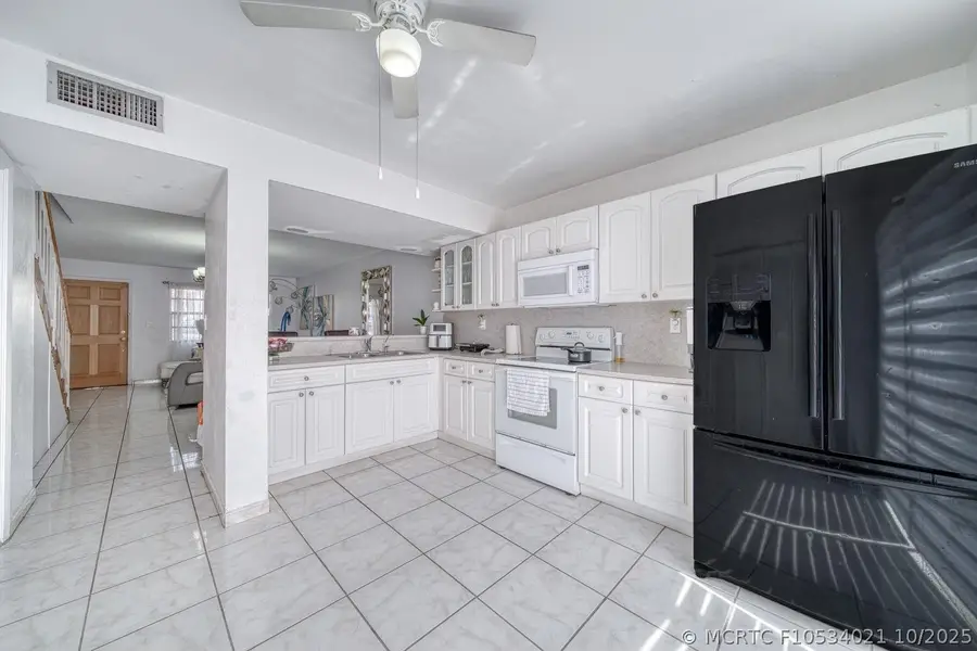2612 W 54th Place #Unit 204, Hialeah, FL 33016 - #3
