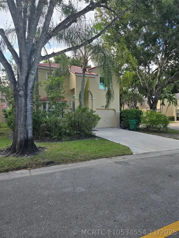 580 NW 87 Way, Coral Springs, FL 33071