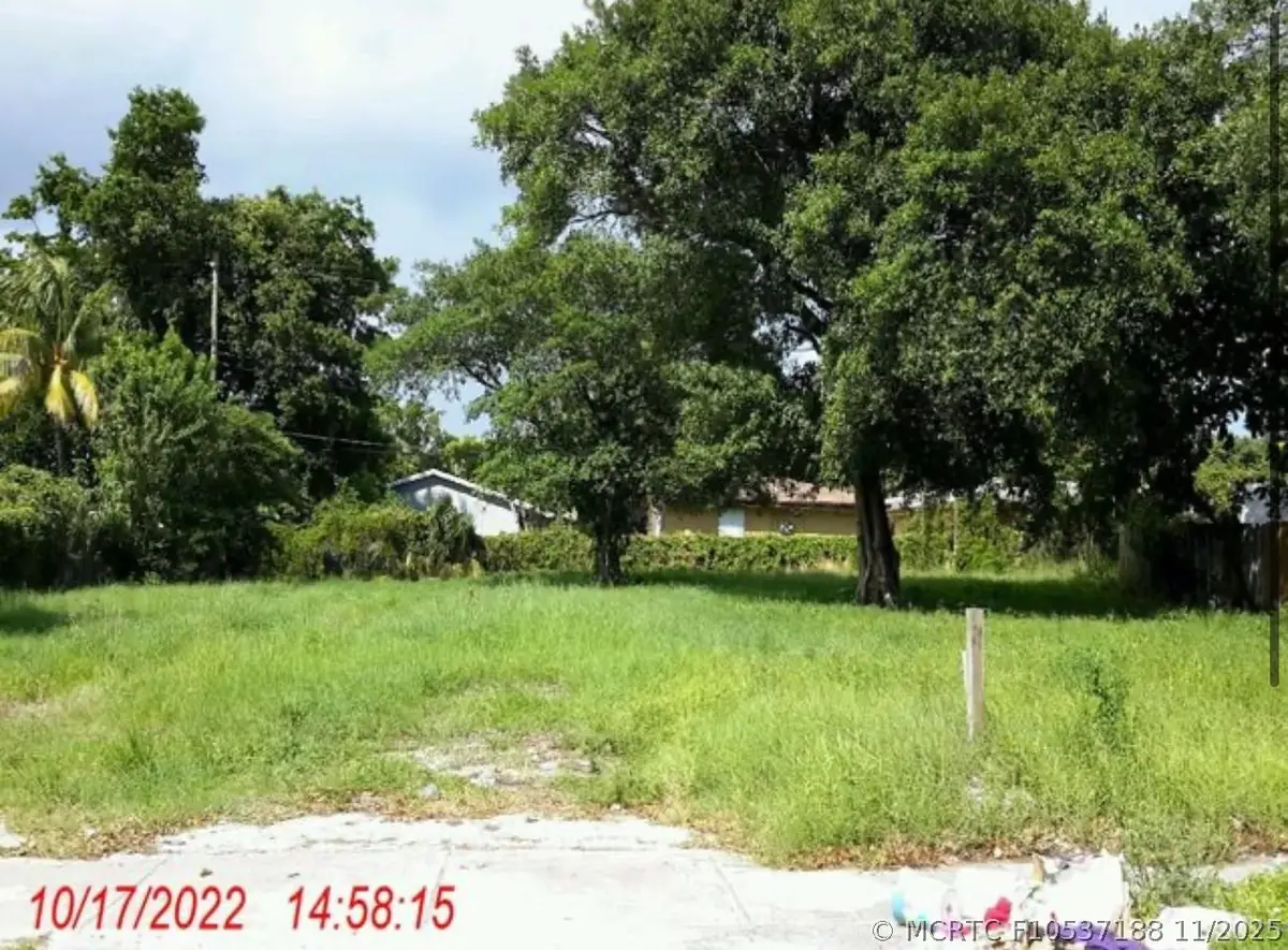 237 NW 11th Street, Pompano Beach, FL 33060 - #1