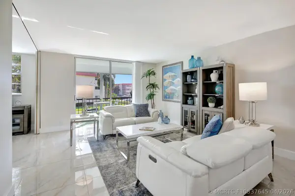 9720 S Hollybrook Lake Drive #204, Pembroke Pines, FL 33025