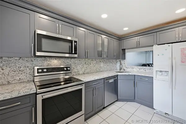7500 NW 17th Street #110, Plantation, FL 33313