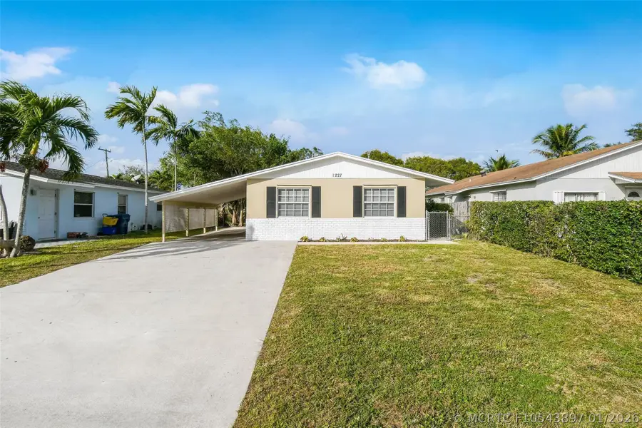 1227 Cherokee Street, Jupiter, FL 33458 - #2
