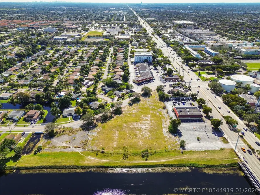 3900 NW 37th Street, Lauderdale Lakes, FL 33309 - #2